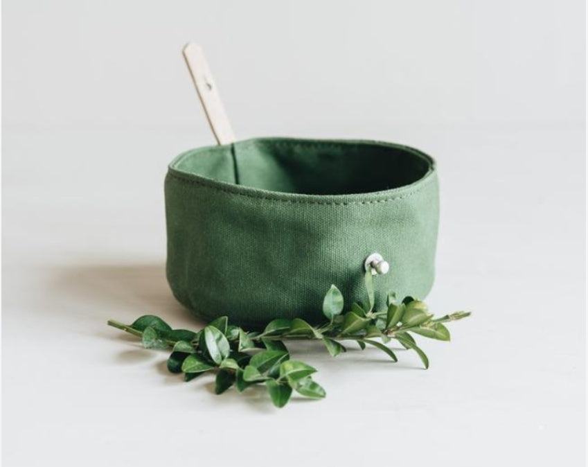 Portable Folding Pet Bowl For Feeding And Water Travel