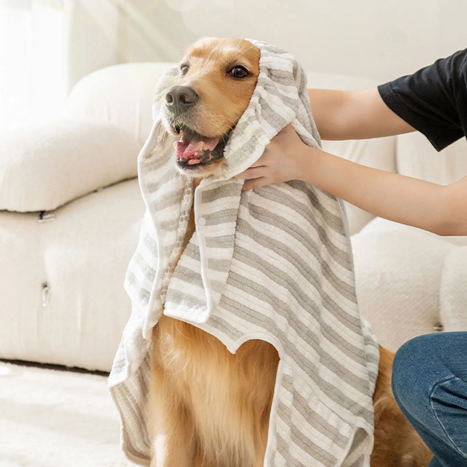 Pet Ultra Absorbent Bathrobe Towel Quick Drying Grooming Coat